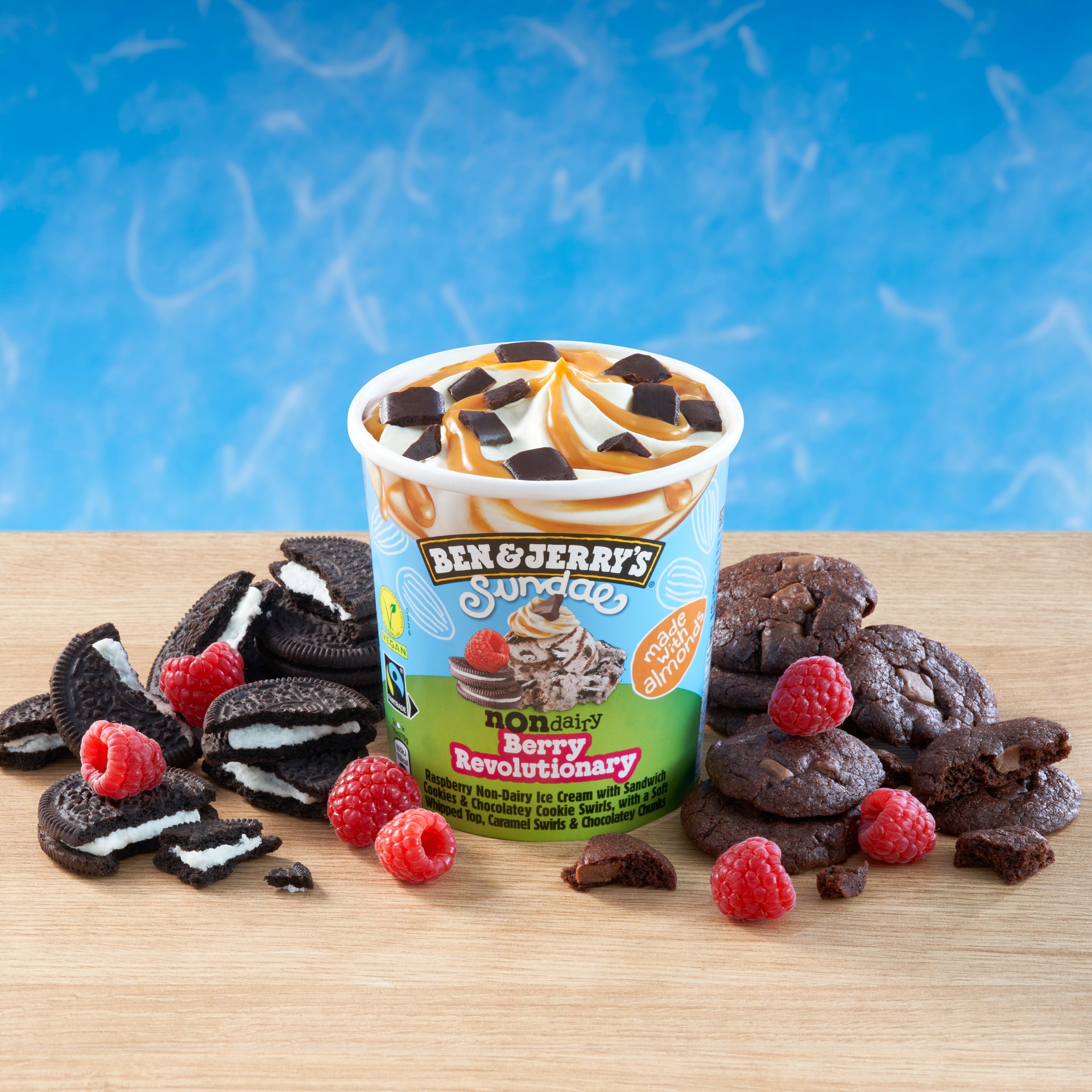 Berry Revolutionary Sundaes Dessert Ice cream